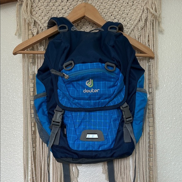 Deuter kids hiking backpack / daypack - Picture 1 of 6